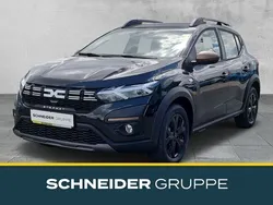 Perlmuttschwarz Gebraucht 2024 Dacia Sandero Extreme Kleinwagen | 18.880 € (Guter Preis)