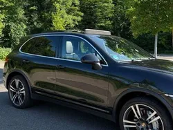 Schwarz Gebraucht 2014 Porsche Cayenne Turbo S SUV | 24.900 €