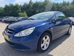 Blau Gebraucht 2005 Peugeot 307 CC Basis Cabrio | 1.499 € (Guter Preis)