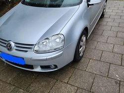 Silber Gebraucht 2008 VW Golf Comfortline Limousine | 2.650 € (Fairer Preis)