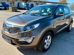 Braun Gebraucht 2011 Kia Sportage Vision SUV | 9.890 € (Fairer Preis)