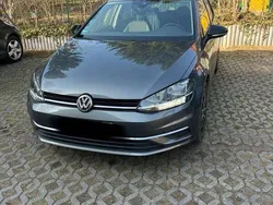 Grau Gebraucht 2019 VW Golf VII Comfortline Kleinwagen | 13.000 € (Fairer Preis)