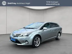 Silber Gebraucht 2012 Toyota Avensis Multidrive S Kombi | 12.980 € (Teuer)