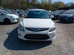 Weiß Gebraucht 2012 Hyundai i30 Edition Limousine | 3.190 € (Guter Preis)