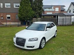 Weiß Gebraucht 2008 Audi A3 Sportback S-Line Kleinwagen | 4.150 € (Fairer Preis)