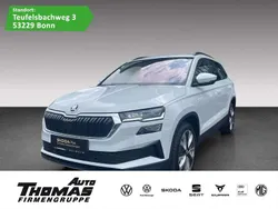 Moonweiss metallic Gebraucht 2024 Skoda Karoq Selection SUV | 37.880 € (Teuer)
