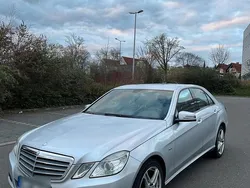 Silber Gebraucht 2009 Mercedes E220 Limousine | 9.000 € (Fairer Preis)