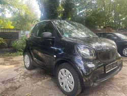 Schwarz Gebraucht 2019 Smart ForTwo Coupé Basis Coupé | 9.380 € (Fairer Preis)