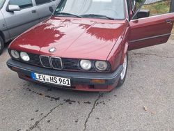 Rot Gebraucht 1989 BMW 320 Limousine | 12.500 €