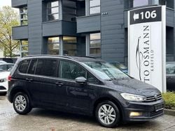 Schwarz Gebraucht 2023 VW Touran Comfortline Van / Kleinbus | 21.950 € (Guter Preis)