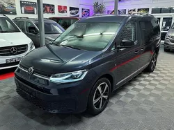 Blau Gebraucht 2023 VW Caddy Maxi Style Van / Kleinbus | 37.490 € (Fairer Preis)