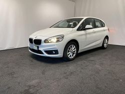 Weiß Gebraucht 2016 BMW 216 Active Tourer Performance Van / Kleinbus | 13.450 € (Fairer Preis)