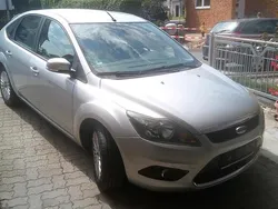 Silber Gebraucht 2010 Ford Focus Titanium Limousine | 3.200 € (Guter Preis)