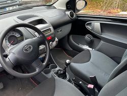 Schwarz Gebraucht 2006 Toyota Aygo Kleinwagen | 1.700 € (Fairer Preis)