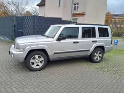 Silber Gebraucht 2008 Jeep Commander Sport SUV | 14.900 € (Fairer Preis)