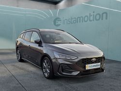 Grau Gebraucht 2023 Ford Focus ST-Line Kombi | 26.650 € (Etwas zu teuer)