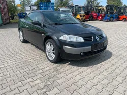 Schwarz Gebraucht 2005 Renault Mégane Cabriolet Cabrio | 2.990 € (Fairer Preis)