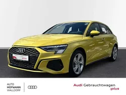 Pythongelb metallic Gebraucht 2024 Audi A3 Sportback S-Line Limousine | 36.360 € (Superpreis)