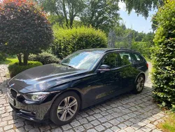 Schwarz Gebraucht 2015 BMW 318 Sport Line Kombi | 11.200 € (Fairer Preis)