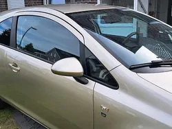 Gelb Gebraucht 2010 Opel Corsa Kleinwagen | 3.650 € (Fairer Preis)