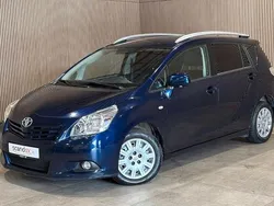 Blau Gebraucht 2012 Toyota Sportsvan Van / Kleinbus | 3.500 €