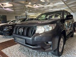 Grau Gebraucht 2020 Toyota Land Cruiser Basis SUV | 48.990 € (Fairer Preis)