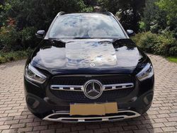 Schwarz Gebraucht 2020 Mercedes GLA200 Progressive SUV | 30.400 € (Fairer Preis)