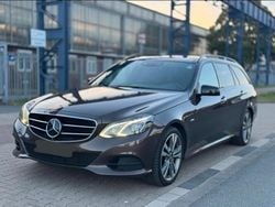 Braun Gebraucht 2015 Mercedes E350 Edition Kombi | 13.900 € (Guter Preis)