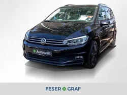 Deep black perleffekt Gebraucht 2022 VW Touran Comfortline Van / Kleinbus | 28.225 € (Etwas zu teuer)