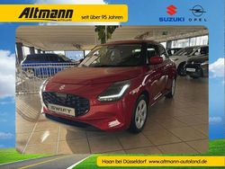 Rot Neu 2025 Suzuki Swift Comfort Limousine | 18.900 €