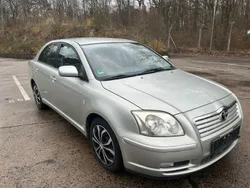 Beige Gebraucht 2005 Toyota Avensis Executive Limousine | 2.600 € (Fairer Preis)