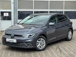 Grau Gebraucht 2024 VW Polo Style Limousine | 23.950 € (Fairer Preis)