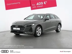 Grau Gebraucht 2024 Audi A5 Comfort Coupé | 43.880 € (Fairer Preis)