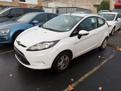Weiß Gebraucht 2010 Ford Fiesta Trend Kleinwagen | 1.550 € (Superpreis)
