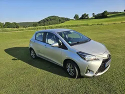 Silber Gebraucht 2018 Toyota Yaris Kleinwagen | 9.699 € (Guter Preis)