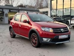 Rot Gebraucht 2014 Dacia Sandero Stepway Kleinwagen | 6.990 € (Fairer Preis)