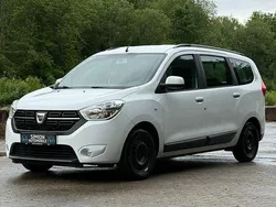 Weiß Gebraucht 2017 Dacia Lodgy Lauréate Van / Kleinbus | 9.490 € (Fairer Preis)