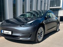 Grau Gebraucht 2021 Tesla Model 3 Limousine | 26.850 € (Etwas zu teuer)