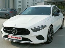 Weiß Gebraucht 2023 Mercedes A180 Limousine | 26.950 € (Fairer Preis)