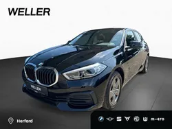 Schwarz Gebraucht 2022 BMW 118 Advantage Kleinwagen | 20.880 € (Fairer Preis)