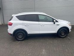 Weiß Gebraucht 2011 Ford Kuga Titanium SUV | 4.999 € (Guter Preis)