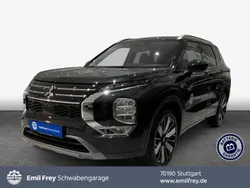 Schwarz Neu 2025 Mitsubishi Outlander P-HEV Top SUV | 56.790 €