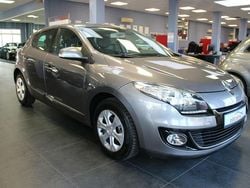 Grau Gebraucht 2013 Renault Mégane III Limousine | 6.980 € (Fairer Preis)