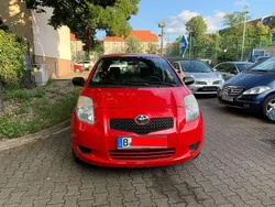 Rot Gebraucht 2007 Toyota Yaris Limousine | 1.700 € (Superpreis)