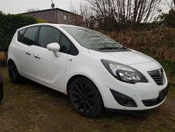 Weiß Gebraucht 2010 Opel Meriva Innovation Van / Kleinbus | 2.200 € (Superpreis)