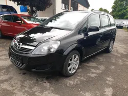 Schwarz Gebraucht 2014 Opel Zafira Van / Kleinbus | 7.399 € (Etwas zu teuer)