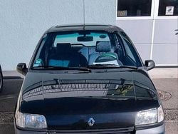 Schwarz Gebraucht 1992 Renault Clio Kleinwagen | 1.199 €