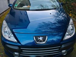 Blau Gebraucht 2006 Peugeot 307 CC Cabrio | 2.300 €