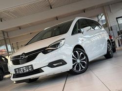 Weiß Gebraucht 2017 Opel Zafira Innovation Van / Kleinbus | 7.991 € (Superpreis)
