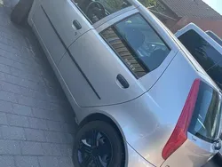Silber Gebraucht 2004 Fiat Punto Kleinwagen | 970 € (Fairer Preis)